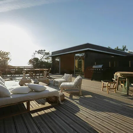 Modern Oceanfront Overlooking Cayola Bay